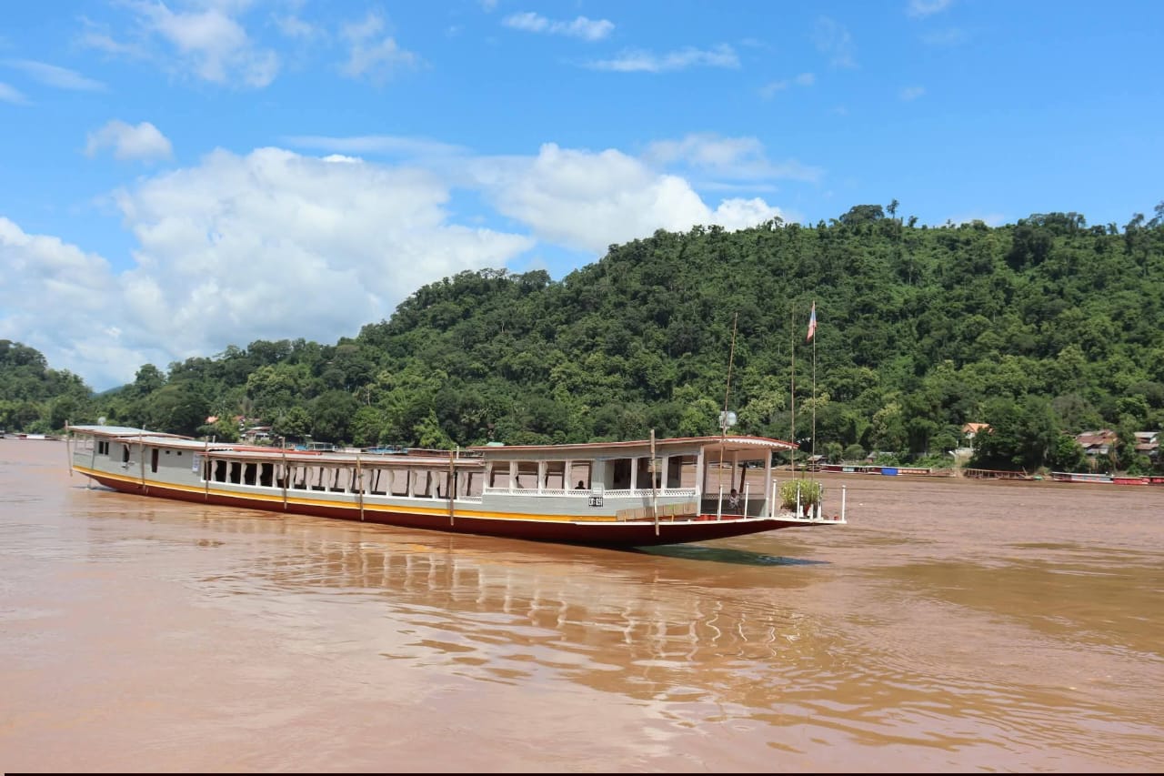 ເຮືອຊ້າ 2 ມື້ ຊຽງໃຫມ່-ຫ້ວຍຊາຍ – ປາກແບ່ງ – ຫຼວງພະບາງ (ນອນປາກແບ່ງ 1 ຄືນ)
